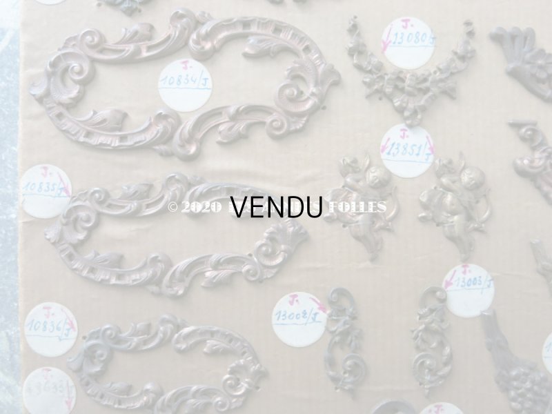 画像6: 1900年代 アンティーク  サンプラー メタルのオーナメント & 裁縫道具のハンドル