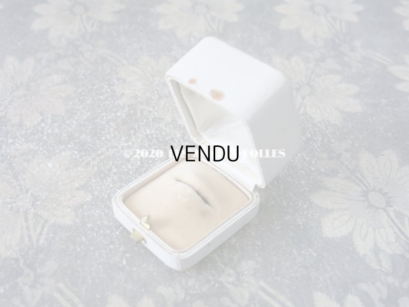 画像3: アンティーク ジュエリーボックス  オフホワイト リングボックス ゴールドのライン入り