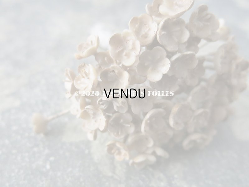 画像10: アンティーク ティアラ制作用 ワックスフラワーパーツ 60〜70ピースのセット (S)