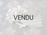 アンティーク ホワイトの布花 