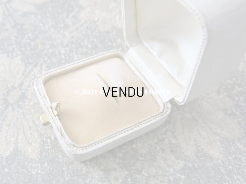 画像4: アンティーク ジュエリーボックス  オフホワイト リングボックス ゴールドのライン入り