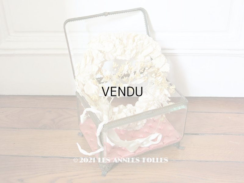 画像5: ＊蚤の市＊19世紀 アンティーク 大きなコフレ グローブ・ド・マリエ　ロカイユ装飾の脚 ピンクのシルクサテンのクッション