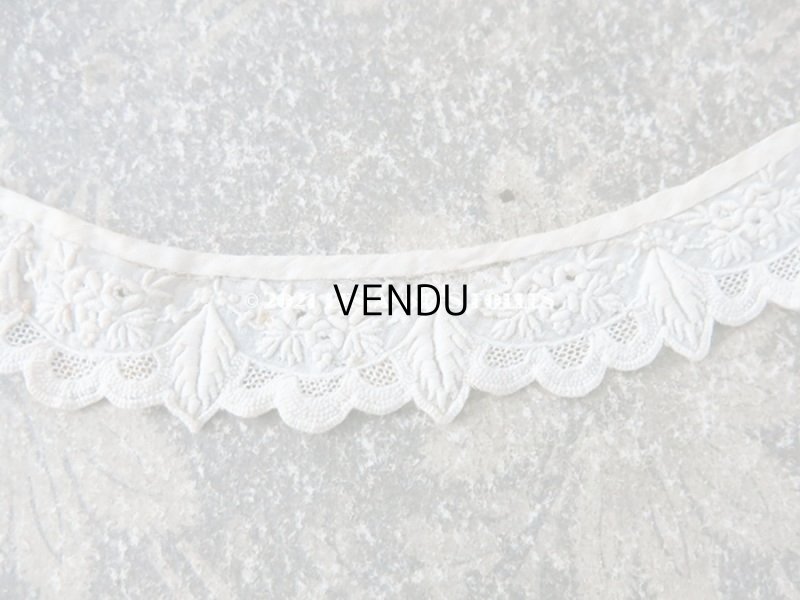 画像6: 19世紀  アンティーク ホワイトワークのとても小さな付け襟  花模様