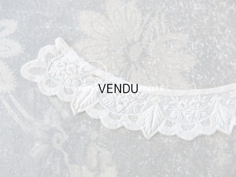 画像3: 19世紀  アンティーク ホワイトワークのとても小さな付け襟  花模様