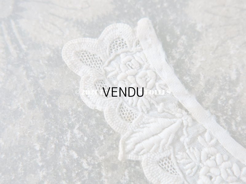 画像8: 19世紀  アンティーク ホワイトワークのとても小さな付け襟  花模様