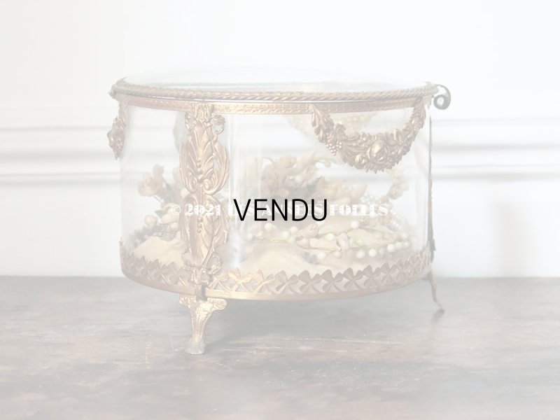 画像8: 19世紀末 アンティーク 大きなコフレ&ティアラ  グローブ・ド・マリエ 淡いピンクオレンジのクッション ワックスフラワーのティアラ