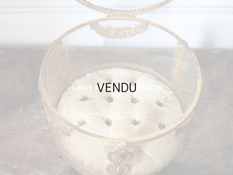 画像12: 19世紀末 アンティーク 大きなコフレ&ティアラ  グローブ・ド・マリエ 淡いピンクオレンジのクッション ワックスフラワーのティアラ