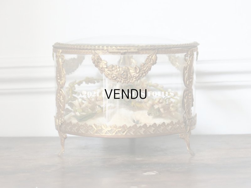 画像7: 19世紀末 アンティーク 大きなコフレ&ティアラ  グローブ・ド・マリエ 淡いピンクオレンジのクッション ワックスフラワーのティアラ