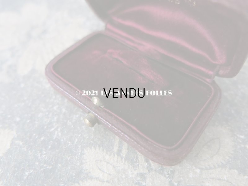 画像8: アンティーク 本革製 イニシャル入り AE ジュエリーボックス  ボルドー ブローチ用