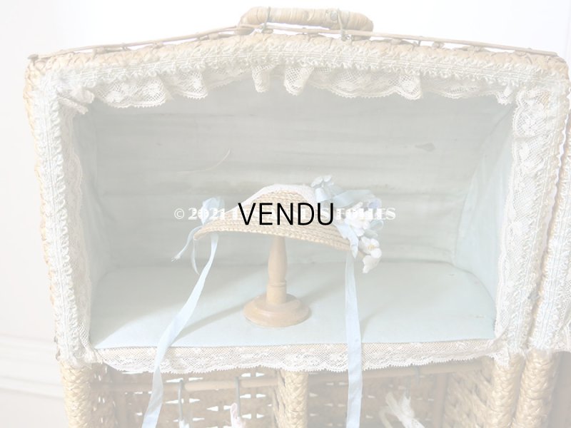 画像12: アンティーク  ドール付き プレゼンテーション パニエ