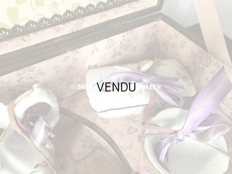 画像9: 1900年代 アンティーク 子供用玩具 薔薇のトワレットセット菫のブーケ付き