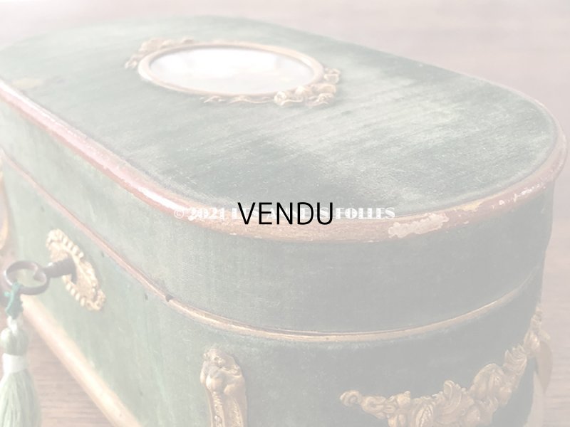 画像15: 19世紀 アンティーク ナポレオン3世時代 チョコレートボックス 薔薇のブーケ　お菓子箱 グリーンのベルベット