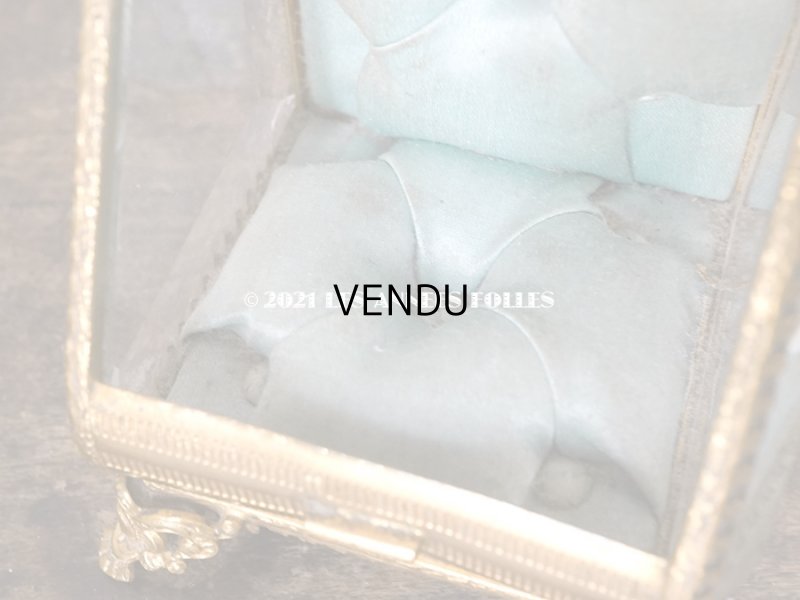 画像11: アンティーク 懐中時計 & ジュエリーボックス パウダーブルーのシルク製クッション