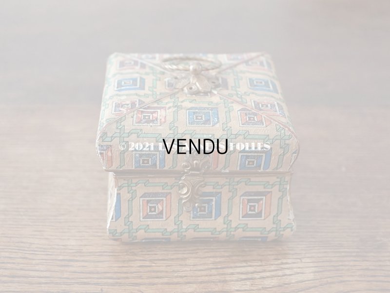 画像3: 19世紀 アンティーク ナポレオン3世時代 チョコレートボックス 小さなお菓子箱 レースペーパー付