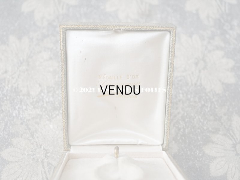 画像8: アンティーク 金彩入り ジュエリーボックス  オリーブグリーン イニシャル入り