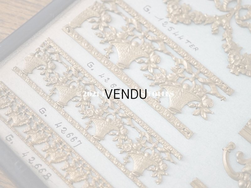 画像8: 1900年代 アンティーク  サンプラー リボンのガーランド＆ローズパニエのオルモル