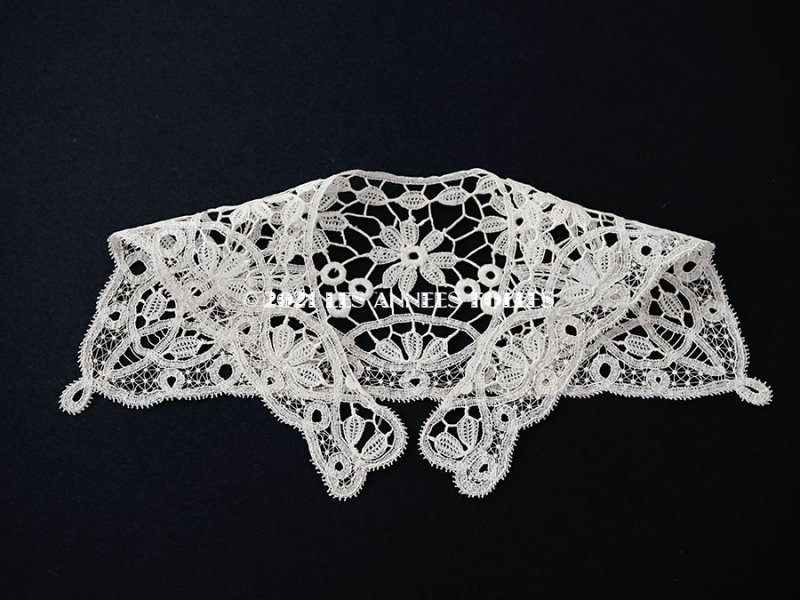 画像8: アンティーク  とても小さなレースの付け襟  花模様