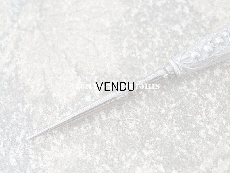 画像9: アンティーク 鈴蘭の裁縫道具セット