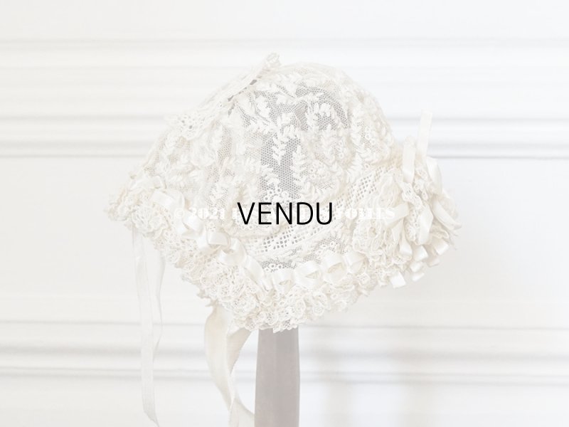 画像4: アンティーク ドール用 小さなボネ オフホワイトのシルクリボン&手刺繍・手編みのレース