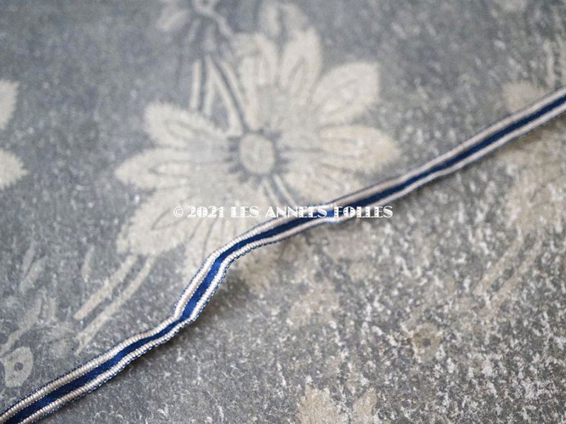 画像2: アンティーク シルク製 極細 リボン ホワイト＆ブルー 5mm幅 
