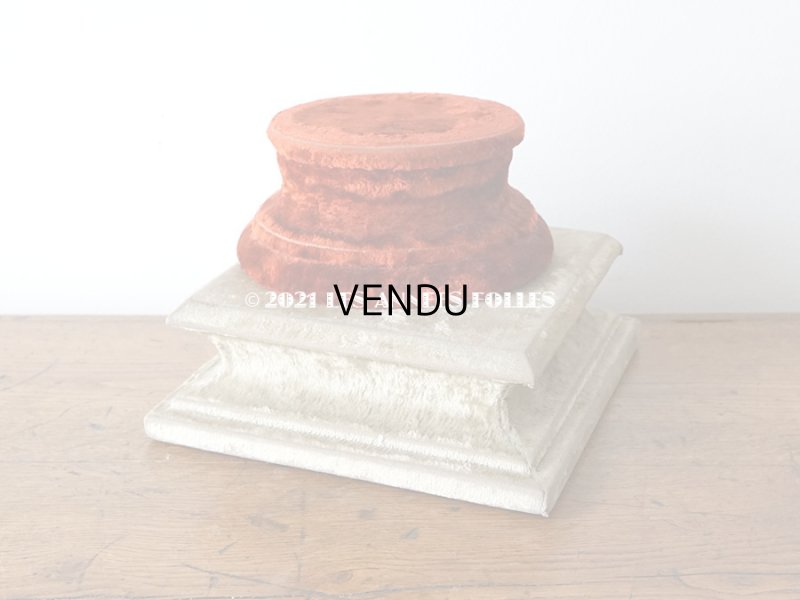 画像10: アンティーク ベルベットの台座  オーバル型 赤