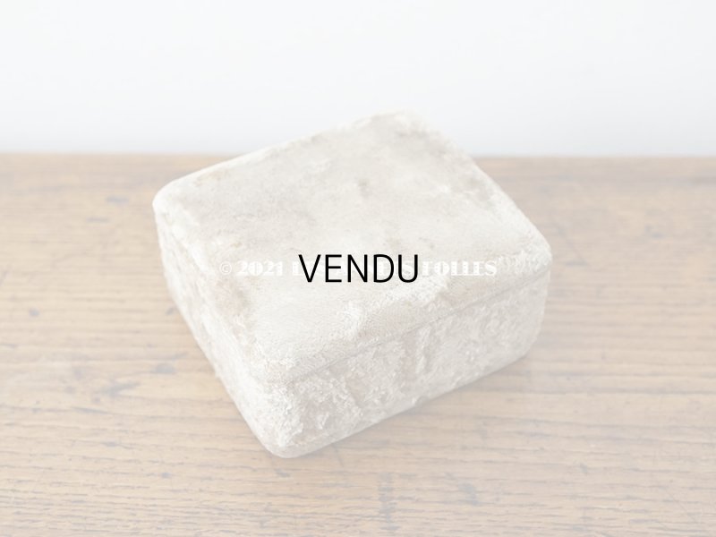 画像6: 19世紀末 アンティーク ジュエリーボックス ブローチ&ピアス用 ベルベット & シルクサテン