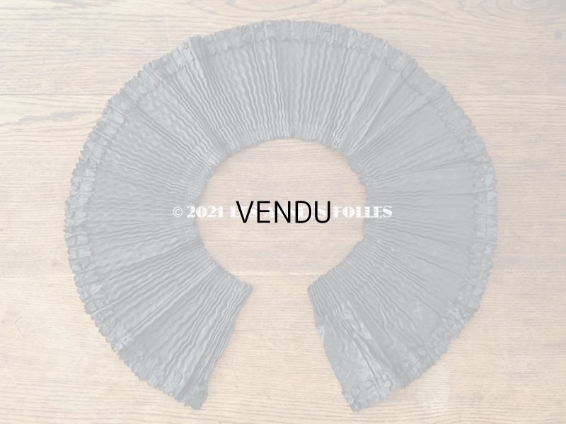 画像3: 1900年代 アンティーク  幅広 シルク製 プリーツ生地  0.7m(1.3m）  16.3cm幅