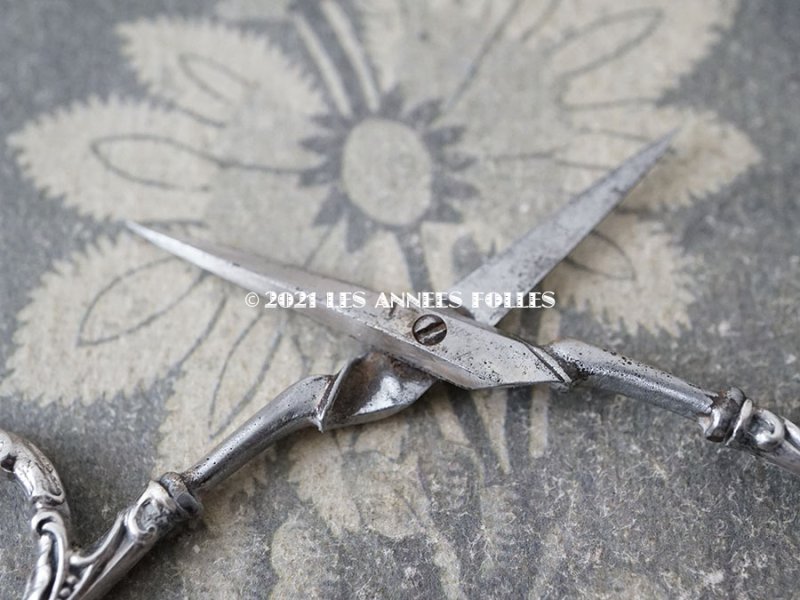 画像11: 1900年頃 アンティーク シルバー製 手芸用ハサミ ケース付き
