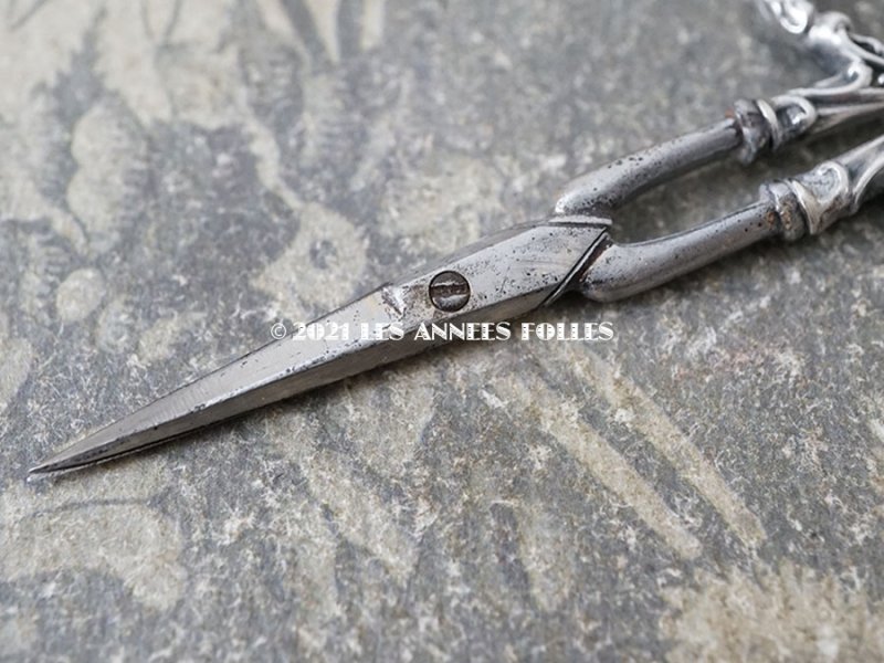 画像10: 1900年頃 アンティーク シルバー製 手芸用ハサミ ケース付き