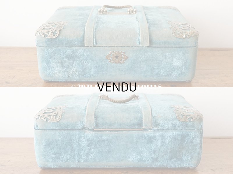 画像15: 【11周年セール対象外】 19世紀末 アンティーク ブルーのベルベットの裁縫箱