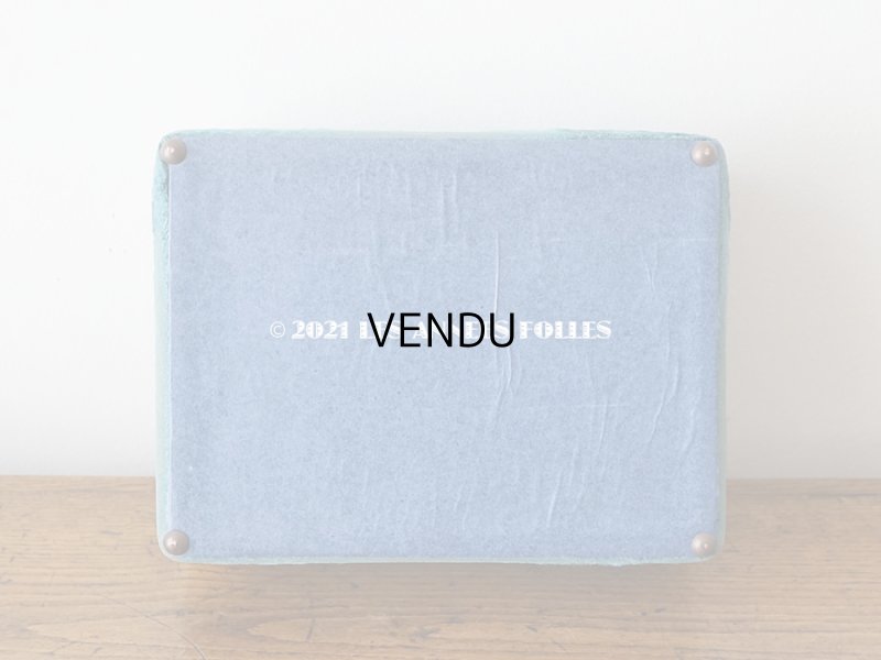 画像12: 【11周年セール対象外】 19世紀末 アンティーク ブルーのベルベットの裁縫箱