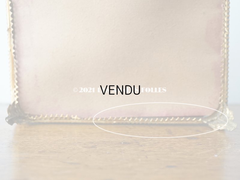 画像19: 【11周年セール対象外】 19世紀 アンティーク 大きなコフレ グローブ・ド・マリエ 天使＆薔薇のガーランドのオルモル 赤いベルベットのクッション