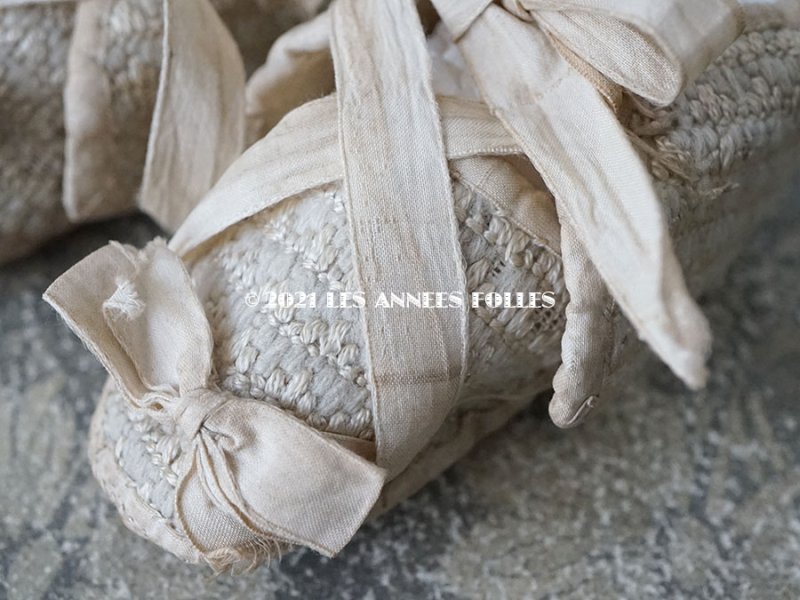 画像4: 1900年代 アンティーク 淡いブルー&オフホワイトのツイード生地 ベビーシューズ