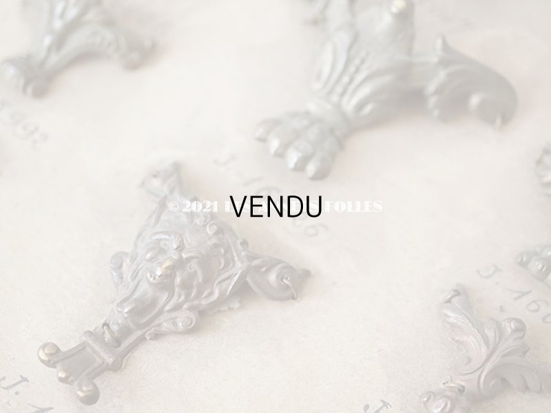 画像10: 1900年代 アンティーク  サンプラー ジュエリーボックスの脚