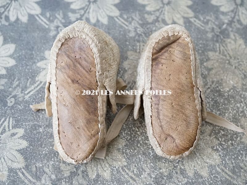 画像7: 1900年代 アンティーク 淡いブルー&オフホワイトのツイード生地 ベビーシューズ