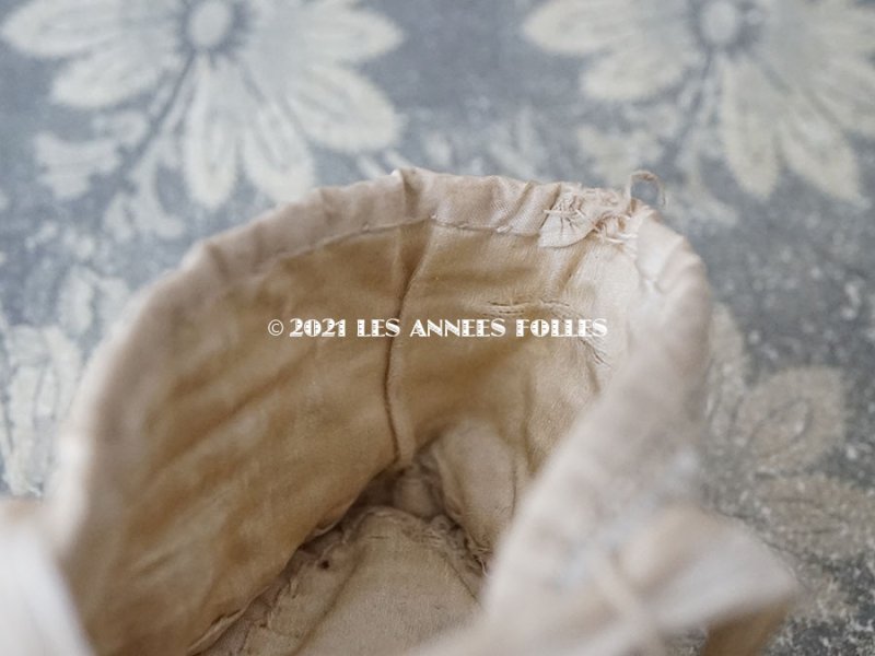 画像10: 1900年代 アンティーク 淡いブルー&オフホワイトのツイード生地 ベビーシューズ