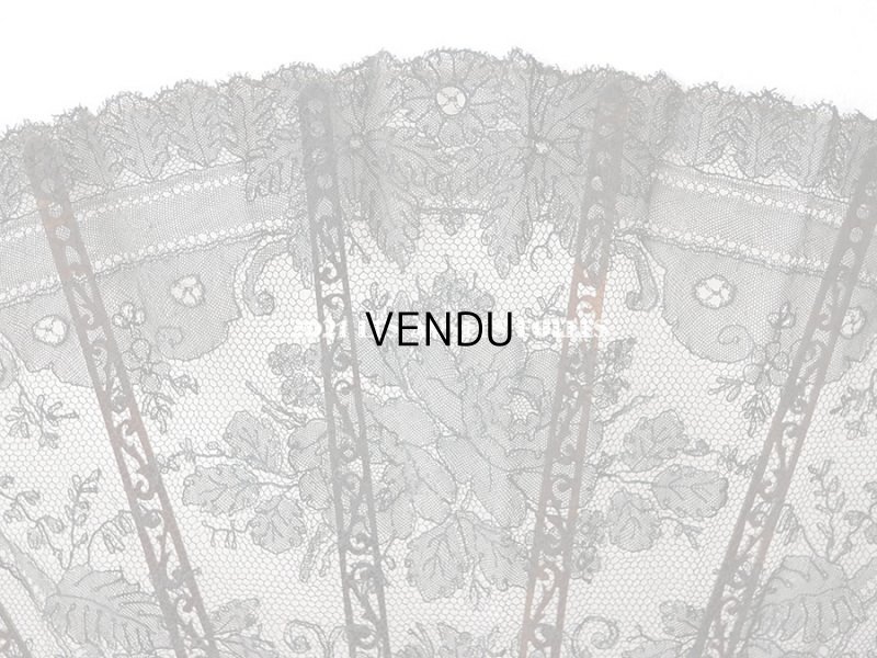 画像12: 1900年代 アンティーク 王冠付き フェザーのファン 箱付き　黒のシャンティーレース