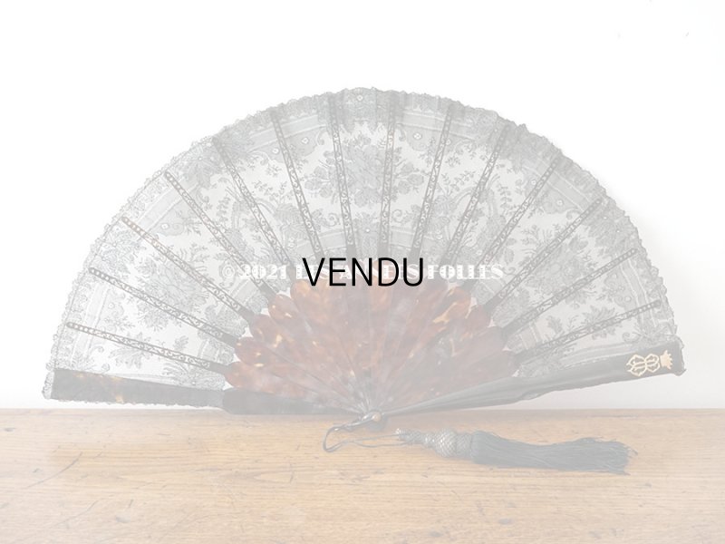 画像8: 1900年代 アンティーク 王冠付き フェザーのファン 箱付き　黒のシャンティーレース