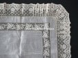 画像4: 未使用 19世紀 アンティーク  結婚式のハンカチ 王冠紋章 & プリーツ入り　手編みのヴァランシエンヌレース