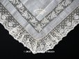 画像1: 未使用 19世紀 アンティーク  結婚式のハンカチ 王冠紋章 & プリーツ入り　手編みのヴァランシエンヌレース (1)