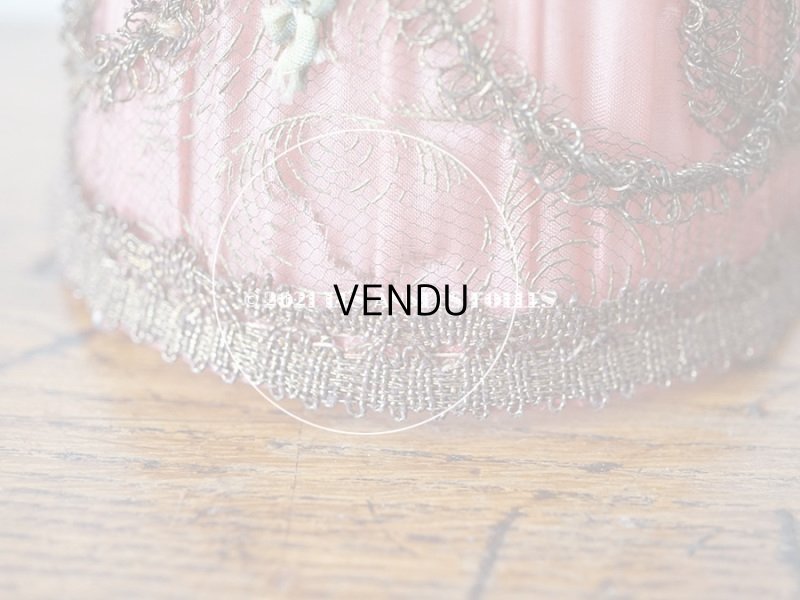 画像18: アンティーク  ロココモチーフ付き 小さなランプシェード オールドローズ色 シルク製 ピース売り