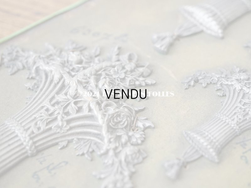 画像9: 1900年代 アンティーク  サンプラー ローズパニエ＆リボンのオーナメント メタル製