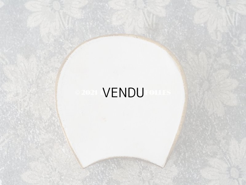 画像7: アンティーク レースの縁取り付き お菓子箱 四葉のクローバー