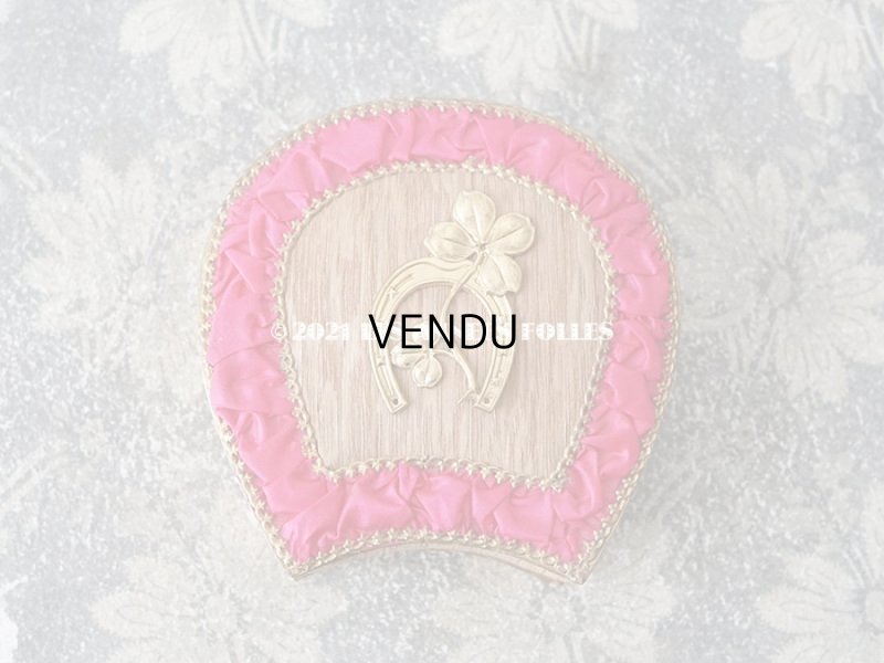 画像4: アンティーク レースの縁取り付き お菓子箱 四葉のクローバー