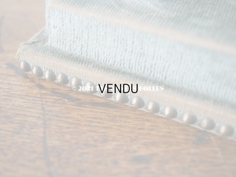 画像6: アンティーク ベルベットの台座 スモーキーブルー