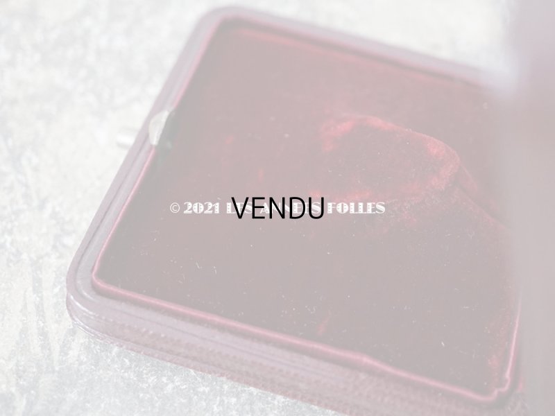 画像8: 1900年代 アンティーク 本革製 ジュエリーボックス 金彩＆イニシャル入り MC ボルドー