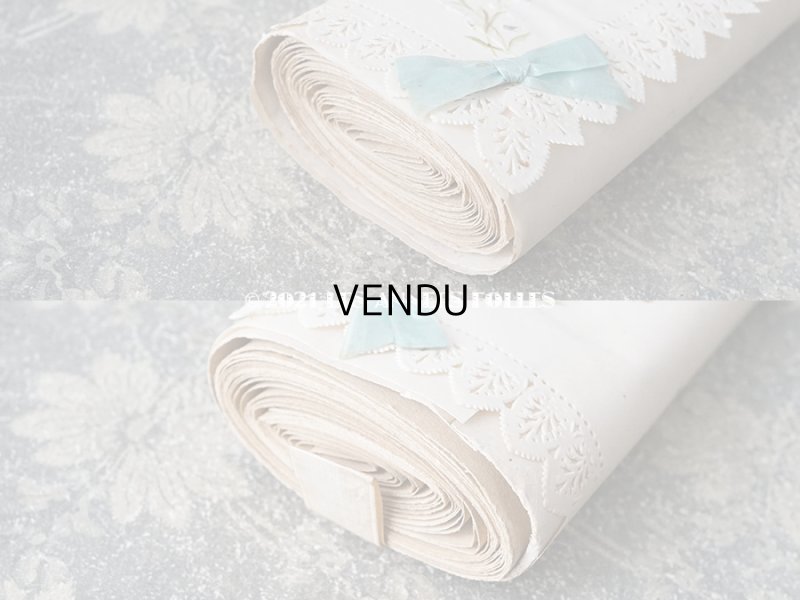 画像13: アンティーク 鈴蘭＆水色のリボンのお菓子箱　バテムのドラジェボックス レースペーパー