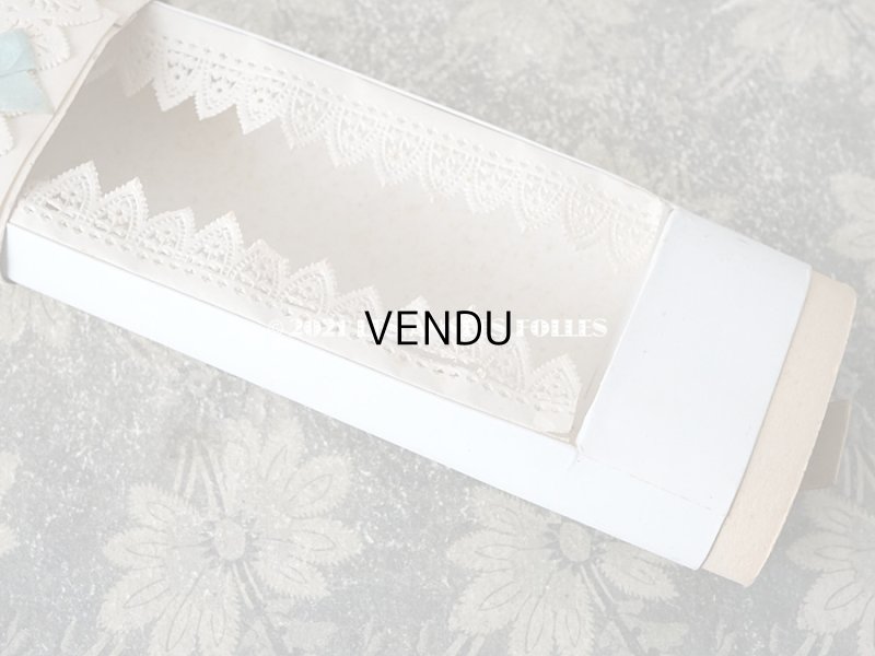 画像11: アンティーク 鈴蘭＆水色のリボンのお菓子箱　バテムのドラジェボックス レースペーパー