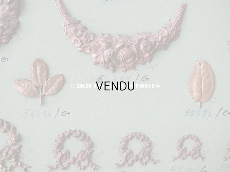 画像7: 1900年代 アンティーク  サンプラー 薔薇&薔薇のガーランド&薔薇のリース メタル製