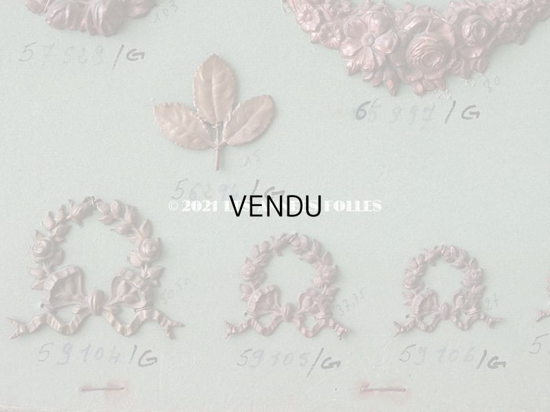 画像8: 1900年代 アンティーク  サンプラー 薔薇&薔薇のガーランド&薔薇のリース メタル製